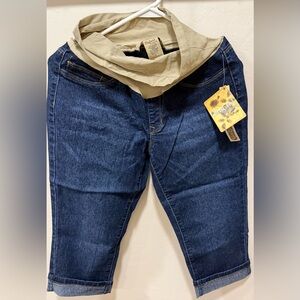 Women’s NWT Hybrid & Co Maternity Capri Jeans Sz S Full Belly Band
